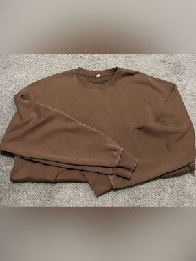 Women’s Classic Crewneck Sweater - Brown